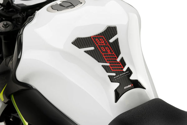 TANK PAD MM93 MODEL C/CARBON LOOK