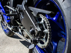 45-0449R Yamaha R6,R6S,R9,FZ1,MT-09 and Honda CBR1000RR Rear Axle Slider Kit