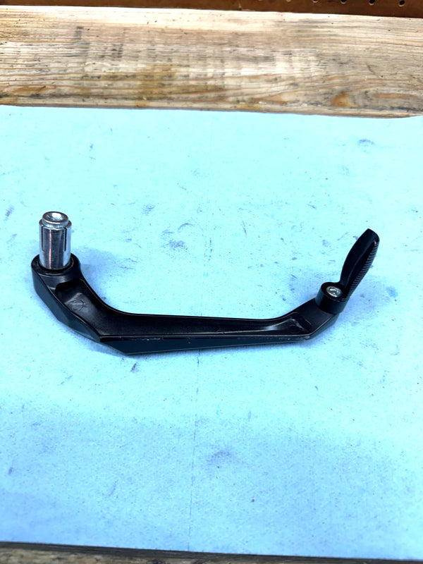 2006-2010 SUZUKI GSXR BRAKE LEVER GUARD