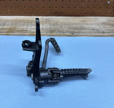 2009-2014 OEM SUZUKI GSX-R1000 - REAR RIGHT REARSET