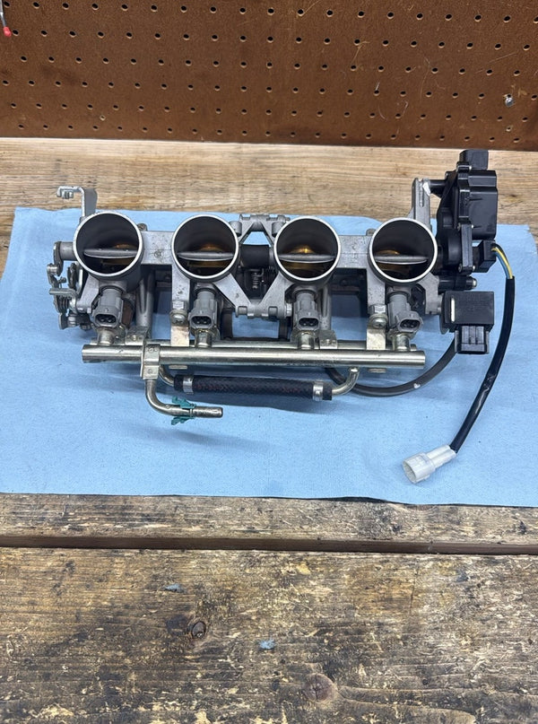 2006-2007 OEM SUZUKI GSX-R600 - THROTTLEBODY ASSEMBLY INJECTORS *GOOD*