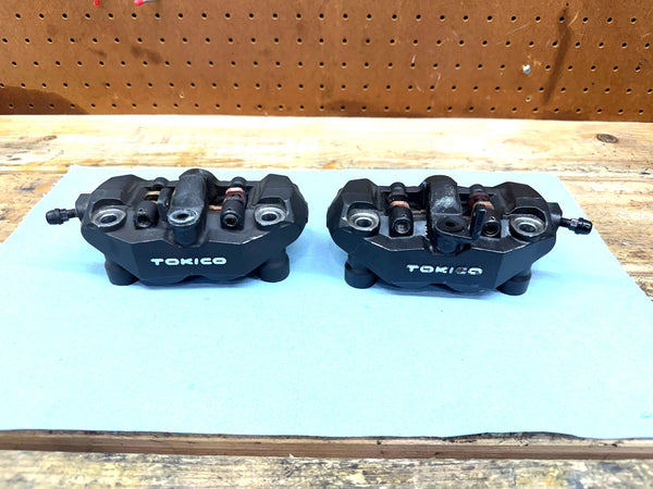 2006-2007 OEM SUZUKI GSXR 600/750 FRONT BRAKE CALIPER CALIPERS RIGHT SIDE