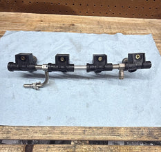 2001-2003 OEM SUZUKI GSXR600/750 - FUEL INJECTORS & FUEL RAIL
