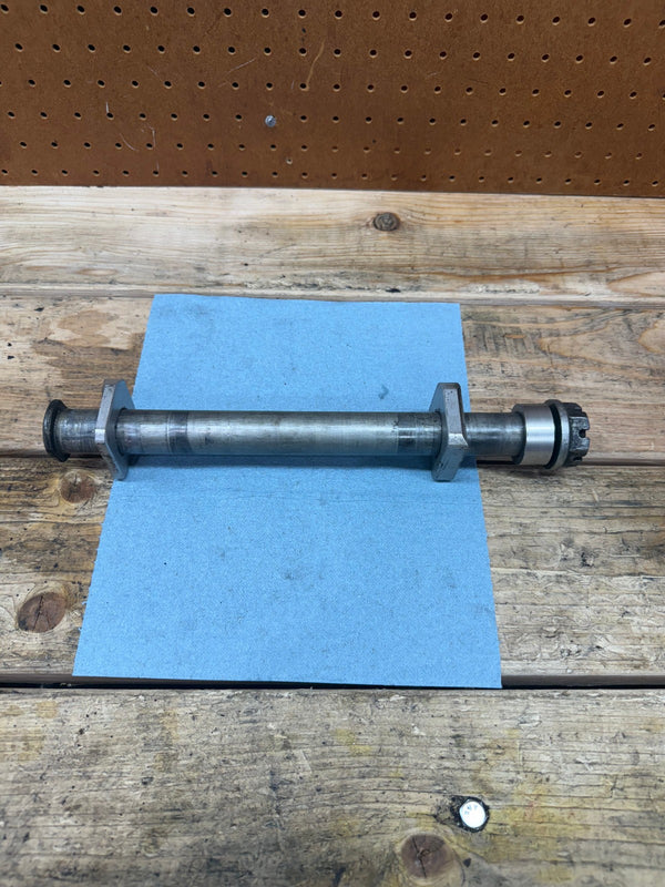 2006-2007 OEM SUZUKI GSXR 600/750 REAR AXLE BACK WHEEL RIM PIVOT BOLT AXLE