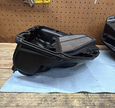 2006-2007 OEM YAMAHA YZF R6 - AIRBOX FILTER AIR INTAKE INJECTORS (COMPLETE)