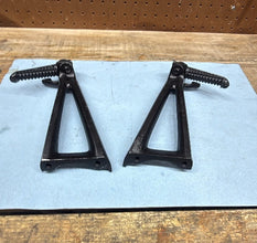 2006-2007 OEM YAMAHA YZF R6 - PASSENGER PEGS FOOT RESTS