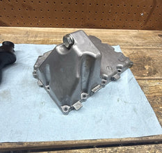 2006-2007 OEM SUZUKI GSX-R600/750 - OIL PAN / PICKUP / HARDWARE