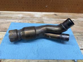 2004-2006 YAMAHA YZF R1 OEM EXHAUST MIDPIPE MID MIDDLE PIPE