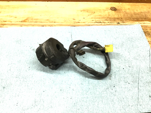2005-2006 OEM SUZUKI GSXR 1000 LEFT HORN CONTROL HAND CONTROLS