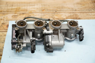 08-16 OEM YAMAHA YZF R6 MAIN FUEL GAS PETROL INJECTOR THROTTLE BODIES BODY RAIL