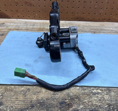 1999-2005 OEM  SUZUKI HAYABUSA - IGNITION WITH KEY AND TOP TRIPLE TREE