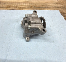 2008-2016 OEM YAMAHA YZF R6 - OIL PUMP ENGINE MOTOR PUMP