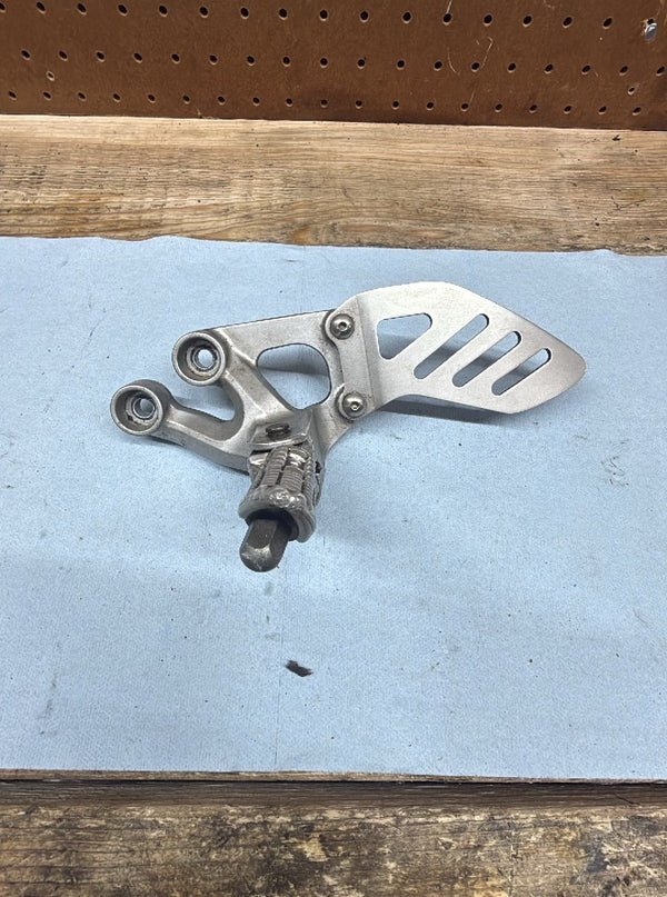 2006-2007 OEM SUZUKI GSX-R600/750 -  LEFT REARSET