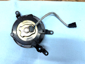 2017-2020 OEM YAMAHA YZF R6 RIGHT ENGINE RADIATOR COOLING FAN MOTOR
