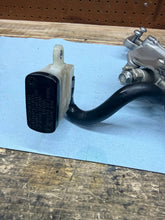 08-10 OEM SUZUKI GSXR600/750 RIGHT REARSET FOOT PEG BRAKE PEDAL/ MASTER CYLINDER