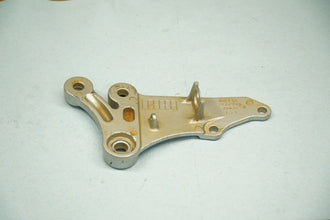 2006-2007 SUZUKI GSX-R600/750 FRONT RIGHT FOOTREST BRACKET