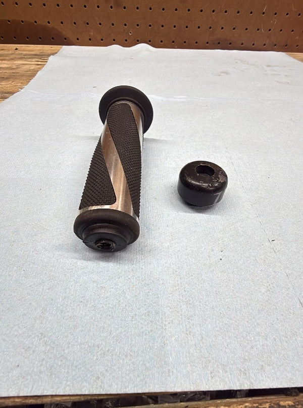 2008-2016 YAMAHA YZF R6 - BAR END & GRIP