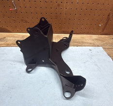 2008-2016 OEM YAMAHA YZF R6 - FAIRING STAY FRONT BRACKET