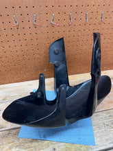 2006-2007 SUZUKI GSXR 600 750 OEM FRONT WHEEL FENDER COWL FAIRING