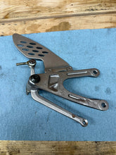 2004-2008 OEM YAMAHA YZF R1 LEFT REARSET REAR SET FOOT PEG