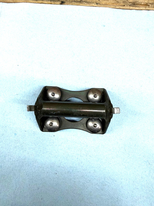2006-2007 OEM SUZUKI GSXR750 GSXR 600/750 GAS TANK BRACKET MOUNT FUEL PETROL