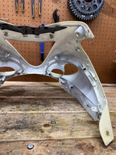 08-20 SUZUKI HAYABUSA GSXR1300R FRONT UPPER NOSE FAIRING COWL
