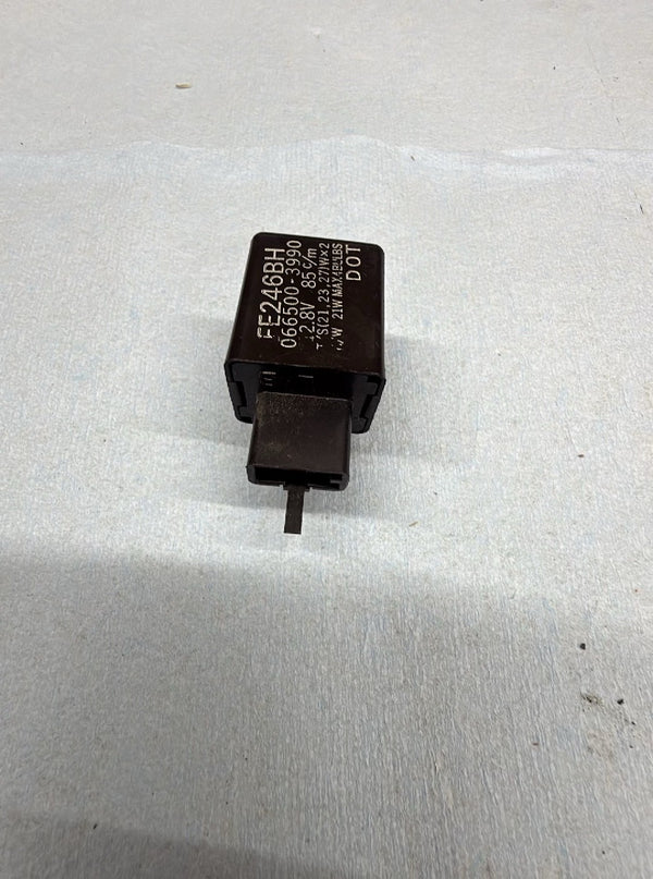 2008-2016 OEM YAMAHA YZF R6 - FLASHER TURN SIGNAL RELAY