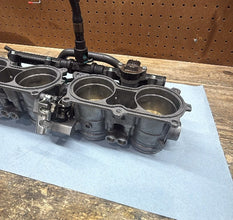 2008-2011 OEM HONDA CBR1000RR - THROTTLEBODIES THROTTLEBODY INJECTORS FUEL LINES