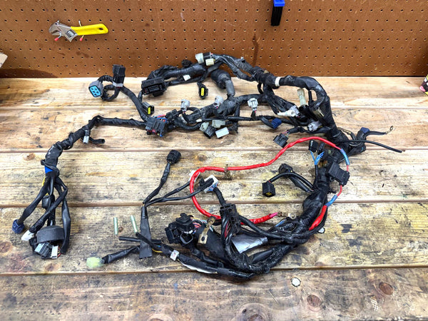 17-20 YAMAHA YZF R6 OEM MAIN ENGINE WIRING HARNESS WIRE LOOM