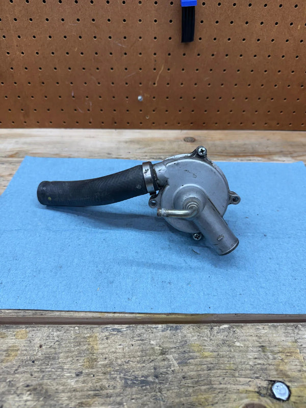 99-07 OEM SUZUKI HAYABUSA 1300 ENGINE MOTOR WATER PUMP ASSEMBLY