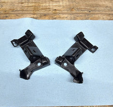 2008-2016 OEM YAMAHA YZF R6 - SIDE FRAME MOUNT PLASTIC BRACKETS COWLS