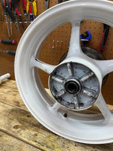 17-20 OEM YAMAHA YZF R6R REAR WHEEL BACK RIM / ROTOR / ABS