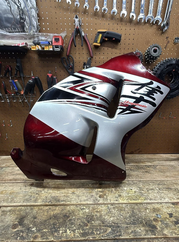 1999-2005 SUZUKI HAYABUSA - RIGHT SIDE FAIRING