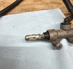 2006-2007 OEM YAMAHA YZF R6 - REAR CALIPER / MASTER AND RESERVOIR