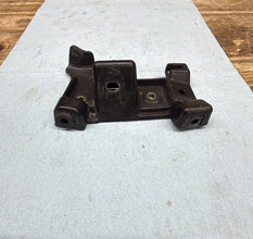 2006-2007 YAMAHA YZF R6 - FRAME SIDE BRACKET COWL