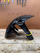 2006-2007 SUZUKI GSXR 600 750 OEM FRONT WHEEL FENDER COWL FAIRING