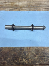 2006-2007 OEM YAMAHA YZF R6 - FRONT WHEEL AXLE AND SPACERS / NUT