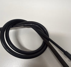 11-25 OEM SUZUKI GSXR600/750 - THROTTLE CABLES