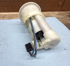 2008-2016 YAMAHA YZF R6 - FUEL PUMP *DAMAGE*