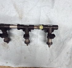 2001-2003 OEM SUZUKI GSXR600/750 - FUEL INJECTORS & FUEL RAIL