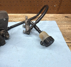 2006-2007 OEM YAMAHA YZF R6 - REAR CALIPER / MASTER AND RESERVOIR