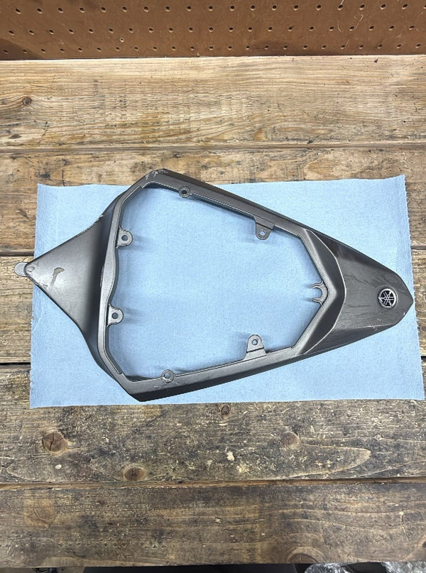 2008-2016 YAMAHA YZF R6 - MIDDLE TAIL FAIRING COWL