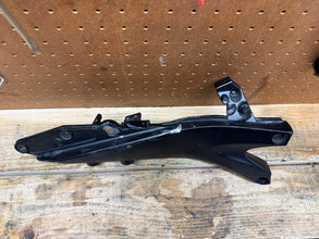2006-2007 OEM SUZUKI GSXR 600 GSXR 750 RIGHT SIDE SUBFRAME SUB FRAME SIDE