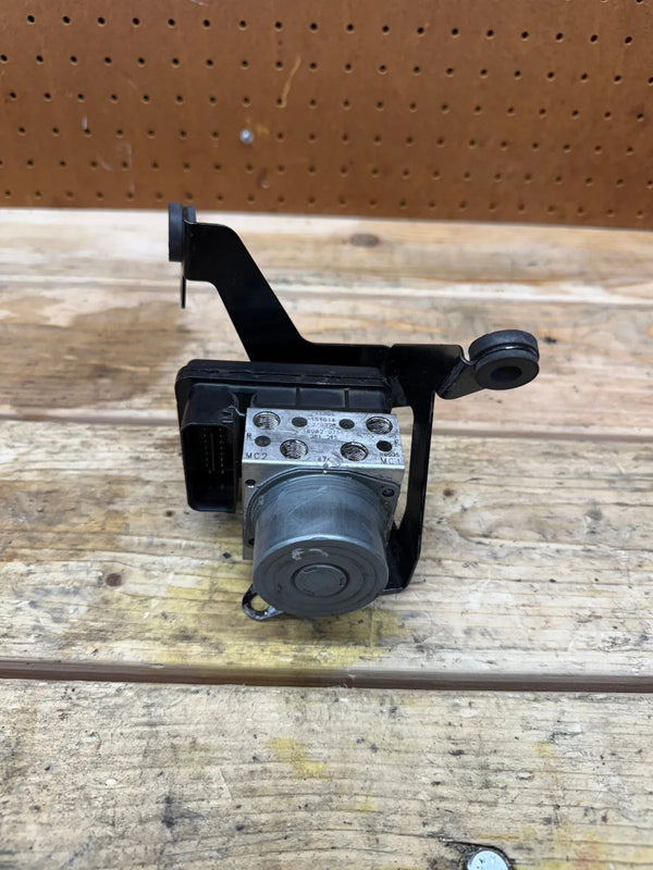 2011-2024 OEM KAWASAKI NINJA ZX10R ZX-10R ABS BRAKE PUMP UNIT MODULE
