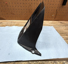 2006-2007 OEM YAMAHA YZF R6 - REAR TIRE HUGGER FENDER