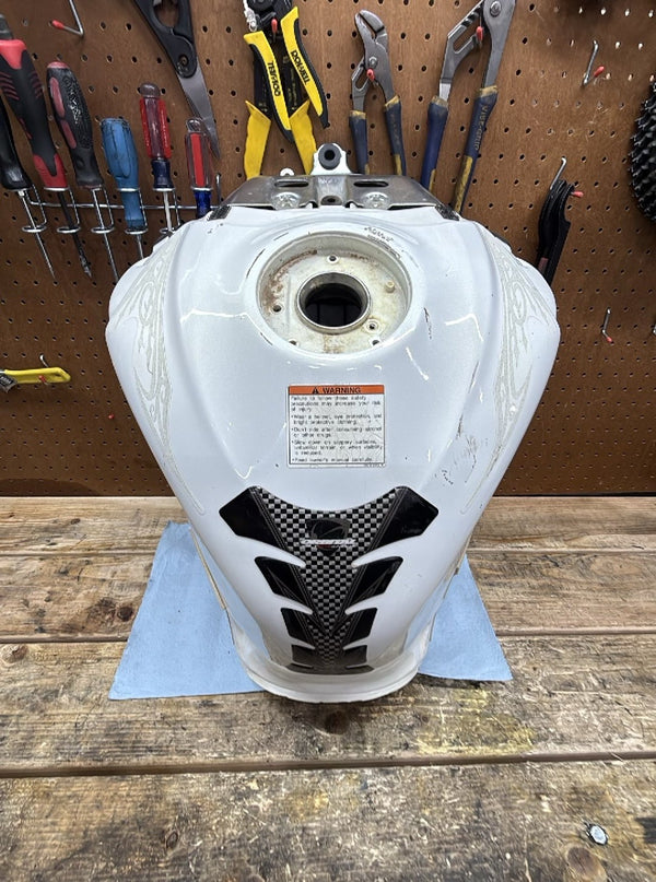 2008-2010 OEM SUZUKI GSX-R600/750 - FUEL TANK PETROL RESERVOIR