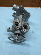 2009-2014 OEM YZF YAMAHA R1 ENGINE WATER OIL PUMP 14B-12420-01-00