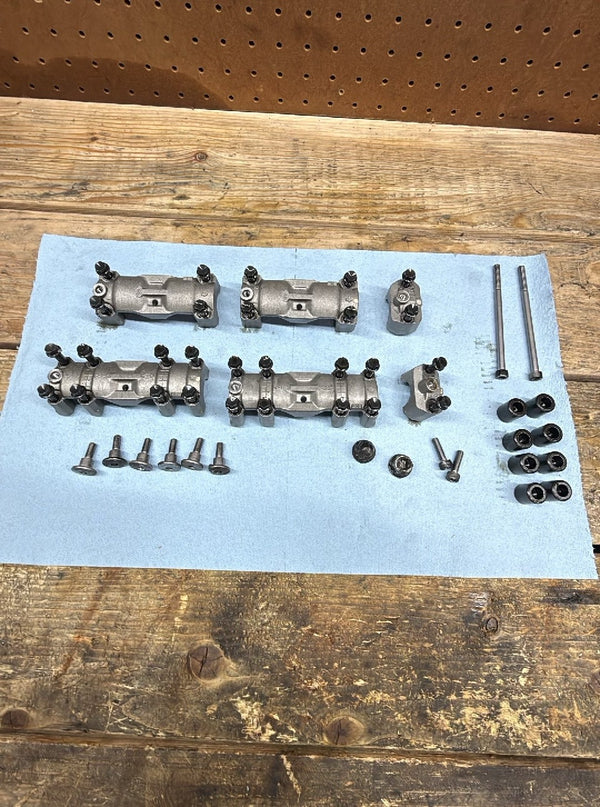 2004-2006 OEM YAMAHA YZF R1 - CAMSHAFT CRADLES CAPS + CYLINDER HEAD BOLTS / VALV