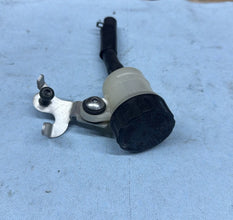 2006-2007 OEM YAMAHA YZF R6 - REAR BRAKE RESERVOIR / LINE & BRACKET