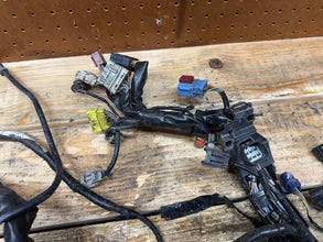 2008-2011 OEM HONDA CBR1000rr MAIN ENGINE WIRING HARNESS MOTOR WIRE LOOM